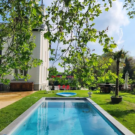 Holiday home Maison De Vacance Feignies
