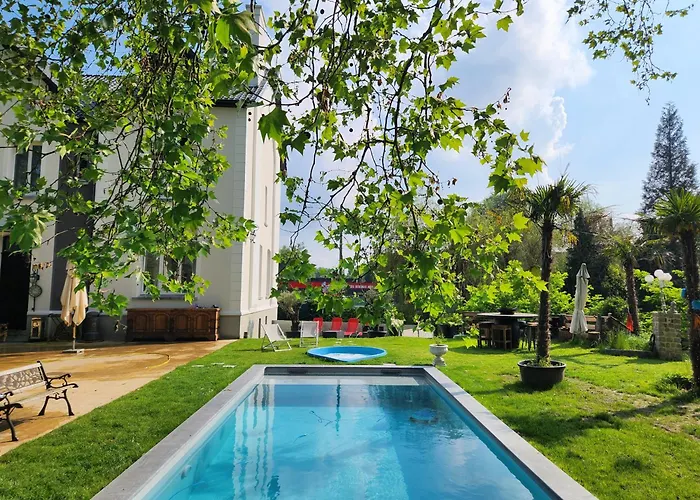 Holiday home Maison De Vacance Feignies